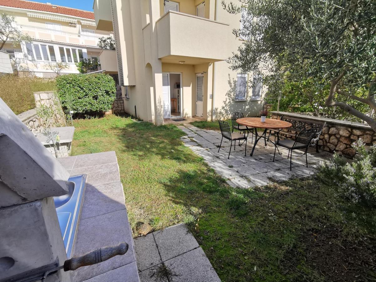 Nico Apartment Novalja Exterior photo